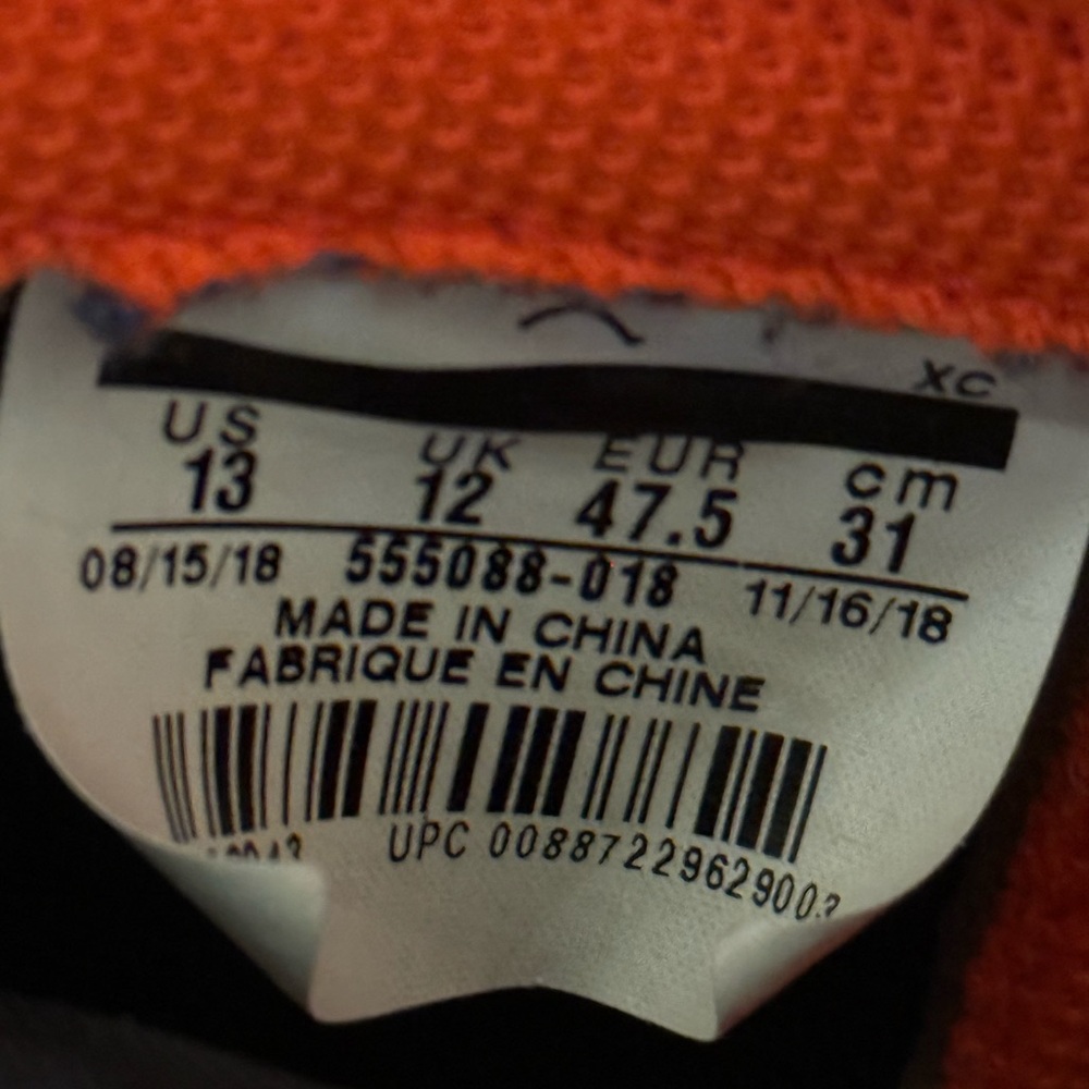 AUTHENTIC Jordan 1 Retro High Neutral Grey Hyper Crimson size 13 555088-018 2019 - Picture 9 of 10